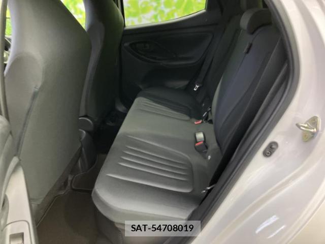 Toyota YARIS 2025-03 8225137-7