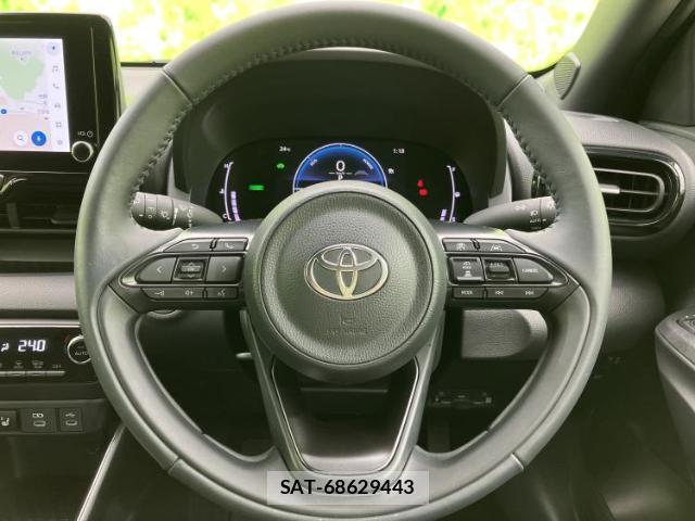 Toyota YARIS 2025-04 8225270-14