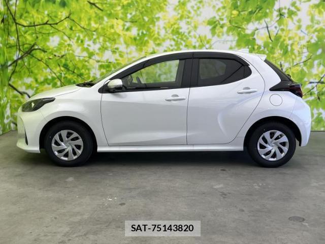 Toyota YARIS 2026-05 8225283-1