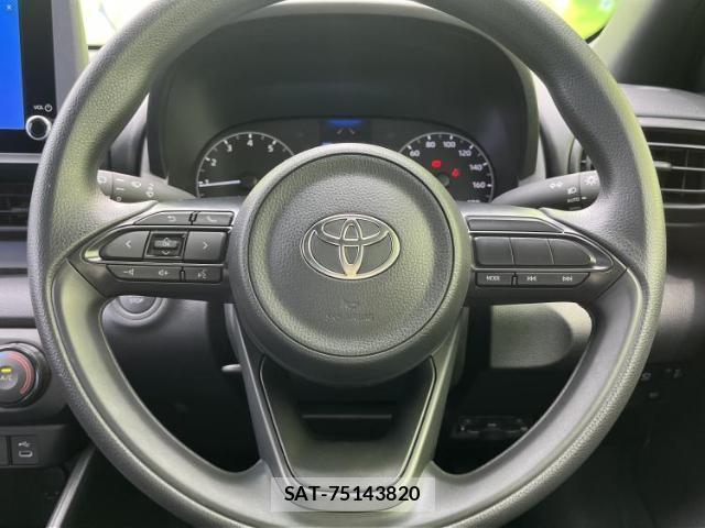 Toyota YARIS 2026-05 8225283-12
