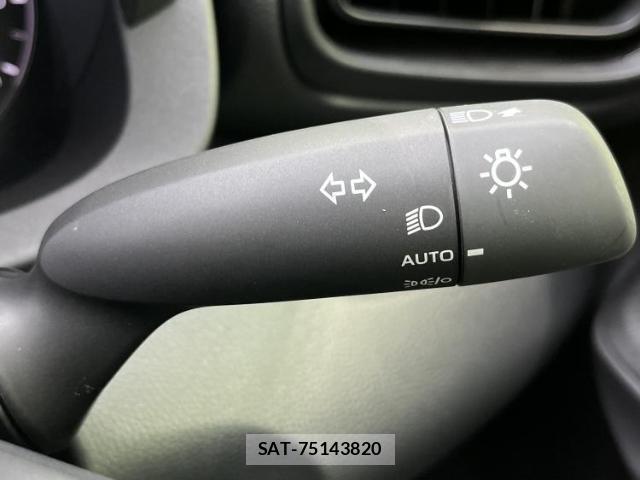 Toyota YARIS 2026-05 8225283-13
