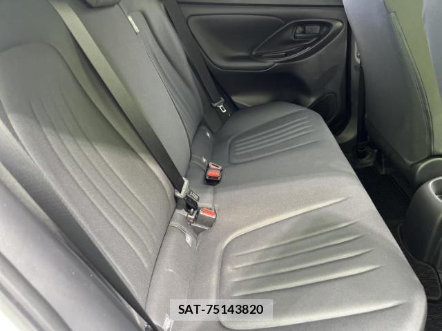 Toyota YARIS 2026-05 8225283-4