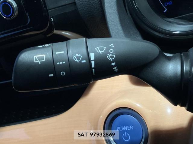 Toyota YARIS 2022-01 8225385-14