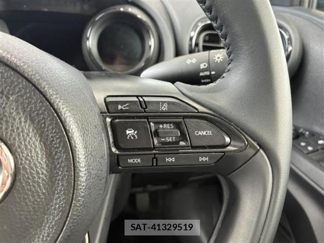 Toyota YARIS 2020-08 8225530-16