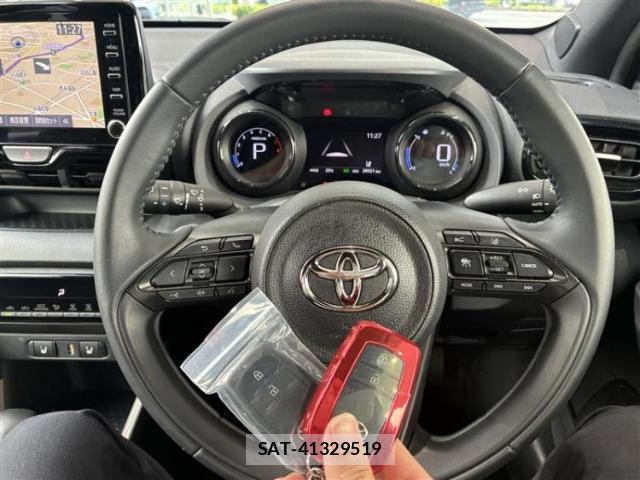 Toyota YARIS 2020-08 8225530-17