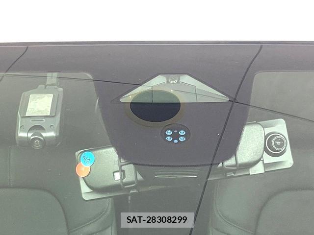 Honda ZR-V 2022-11 8216109-4