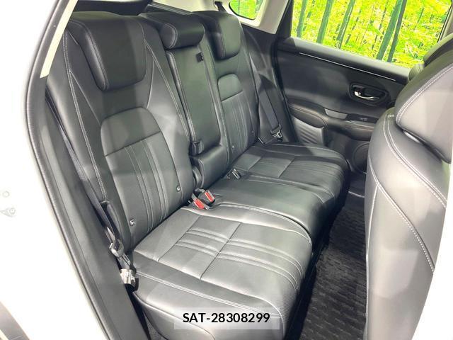 Honda ZR-V 2022-11 8216109-8
