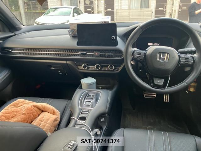 Honda ZR-V 2025-04 8219814-9