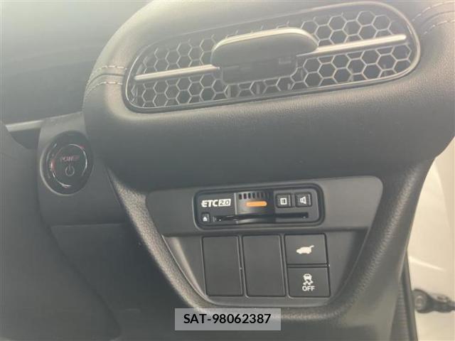 Honda ZR-V 2024-01 8223446-15