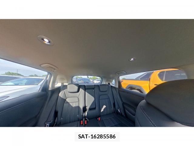 Honda ZR-V 2023-09 8223490-5