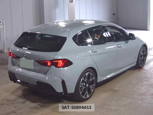 Bmw 1 SERIES 2025-06 8284662-1