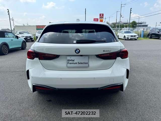 Bmw 1 SERIES 2025-04 8284717-2