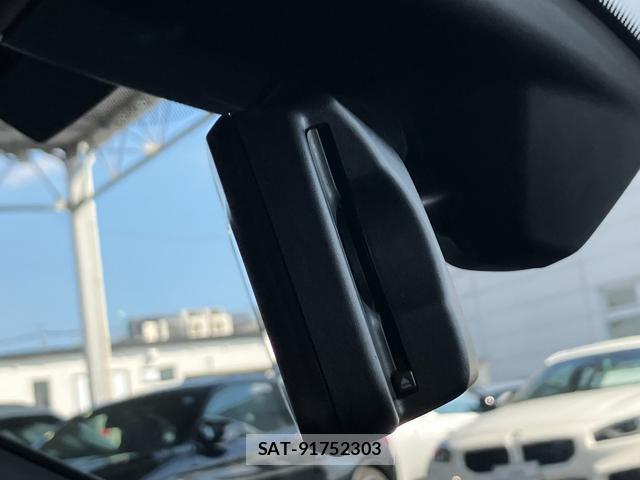 Bmw 1 SERIES 2021-08 8285496-16
