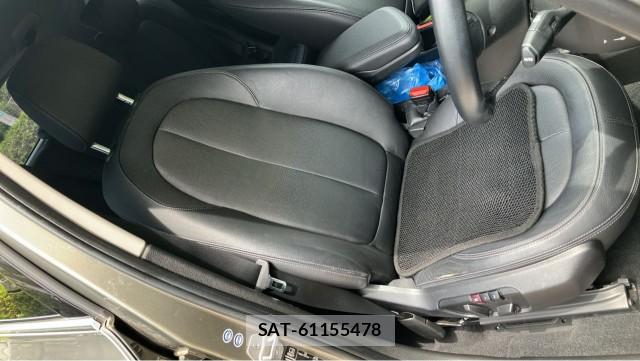 Bmw 2 SERIES 2015-05 8281718-5