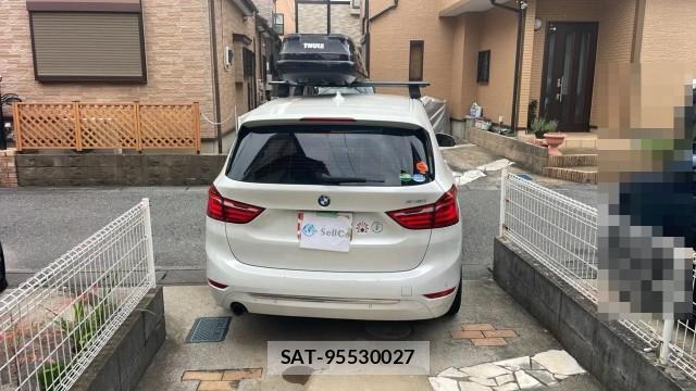 Bmw 2 SERIES 2017-02 8282207-1