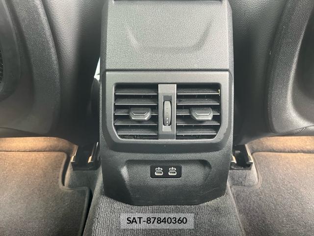 Bmw 2 SERIES 2023-06 8282716-13