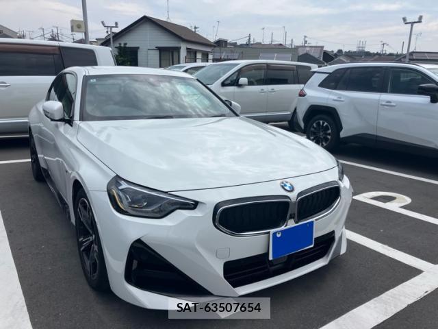 Bmw 2 SERIES 2022-05 8284834-1