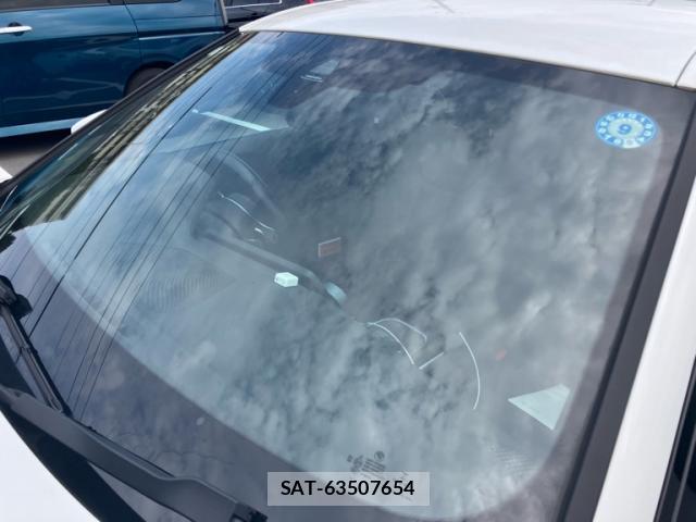 Bmw 2 SERIES 2022-05 8284834-6