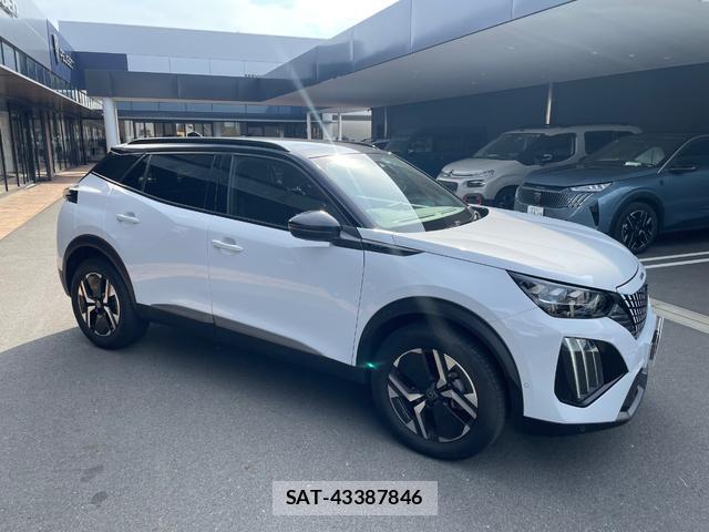 Peugeot 2008 2023-03 8277261-1