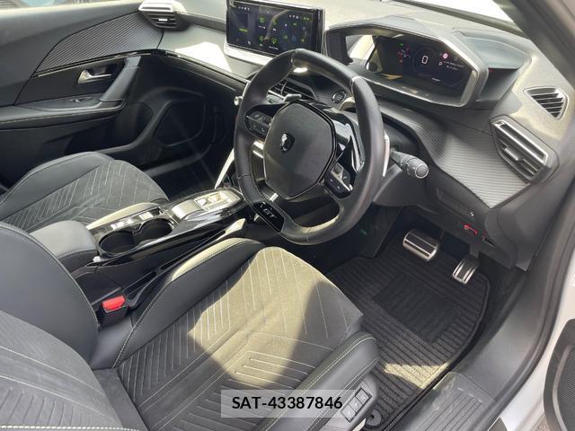 Peugeot 2008 2023-03 8277261-3