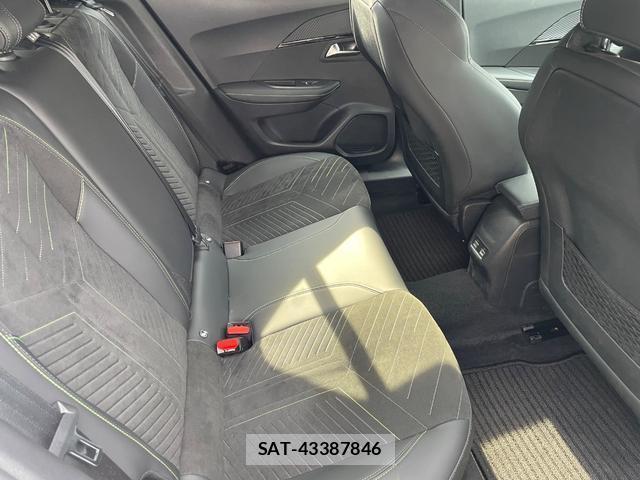 Peugeot 2008 2023-03 8277261-7