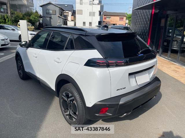 Peugeot 2008 2023-03 8277261-8