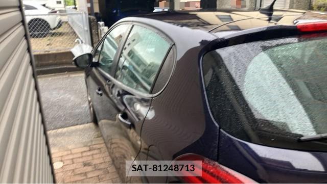 Peugeot 208 2018-03 8280874-10