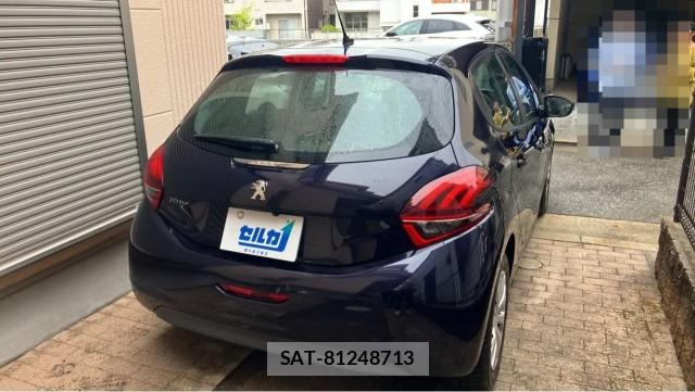 Peugeot 208 2018-03 8280874-12