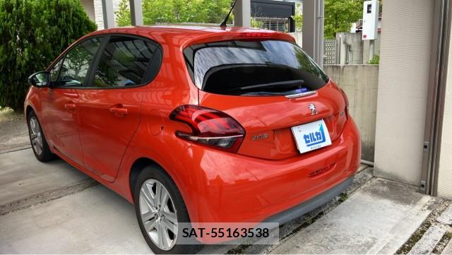 Peugeot 208 2016-12 8281830-13