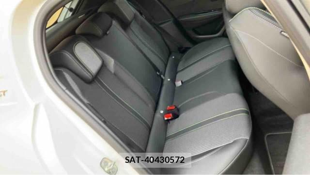 Peugeot 208 2023-11 8282262-6