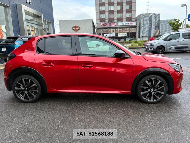 Peugeot 208 2022-02 8283827-4