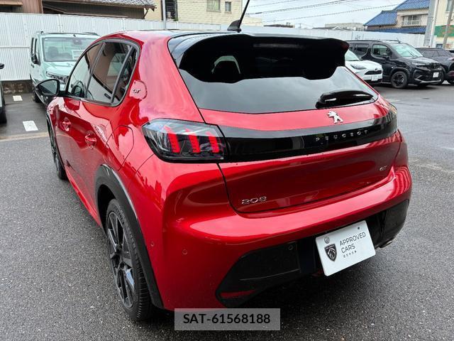 Peugeot 208 2022-02 8283827-7