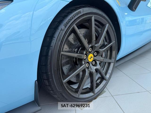 Ferrari 296 GTS 2023-10 8277810-13