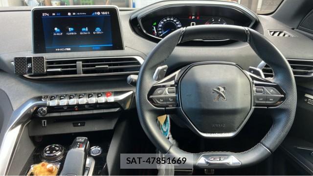 Peugeot 3008 2019-06 8280973-16