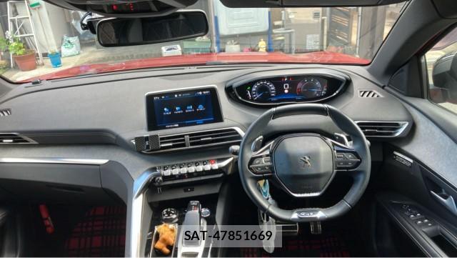 Peugeot 3008 2019-06 8280973-2