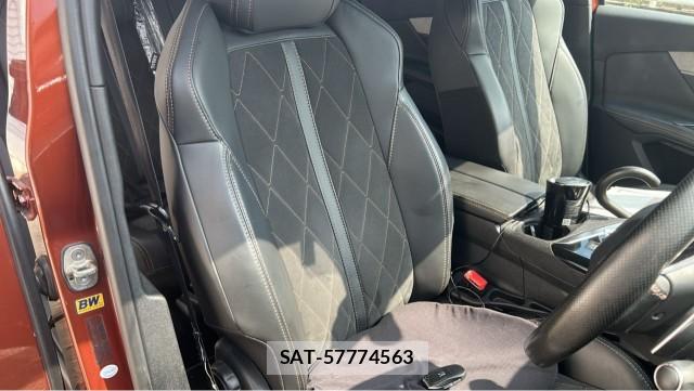 Peugeot 3008 2017-09 8282092-5