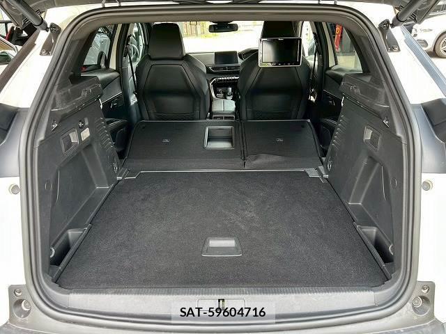 Peugeot 3008 2017-03 8285283-12