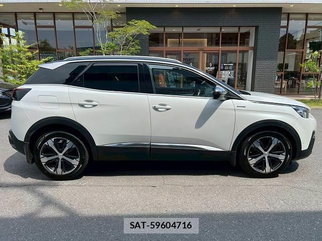 Peugeot 3008 2017-03 8285283-17