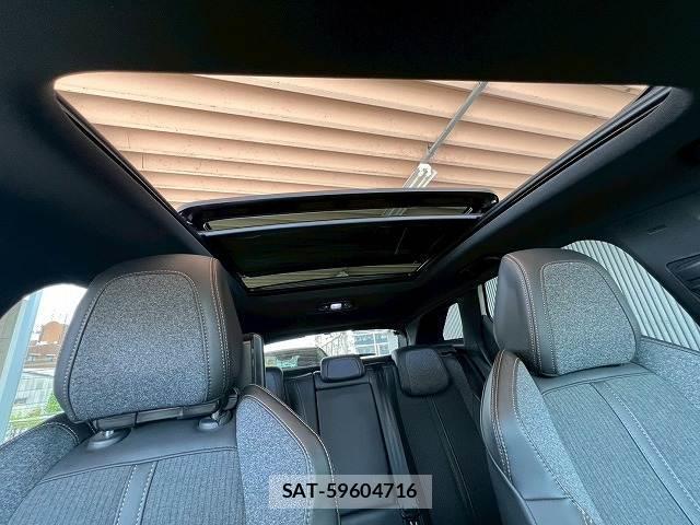 Peugeot 3008 2017-03 8285283-4