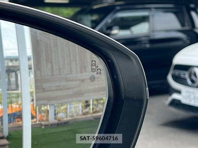 Peugeot 3008 2017-03 8285283-8