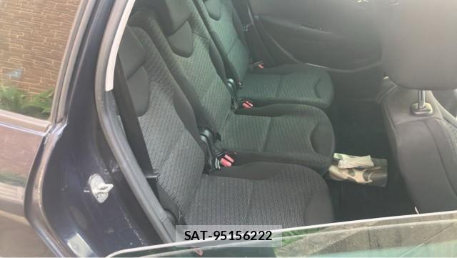 Peugeot 308 2011-08 8280950-6