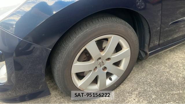 Peugeot 308 2011-08 8280950-8