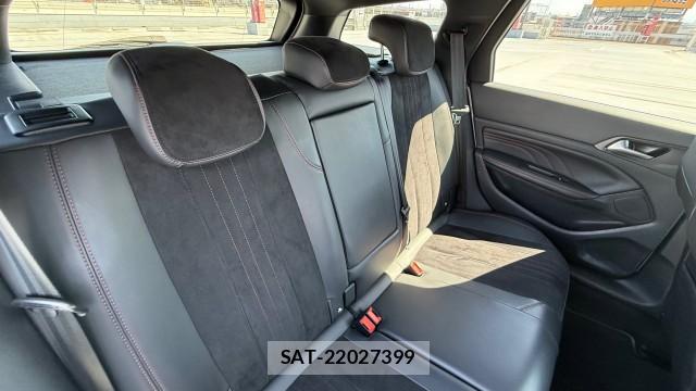Peugeot 308 2015-12 8281408-6