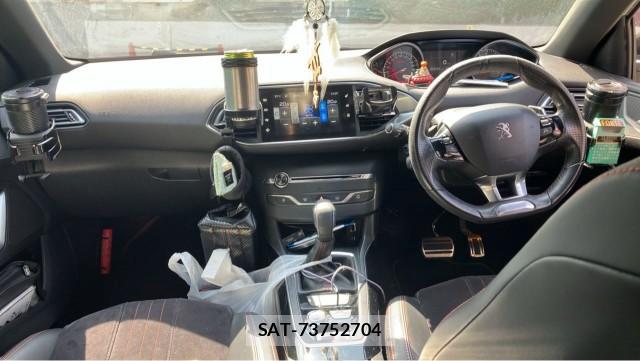 Peugeot 308 2015-09 8281836-2