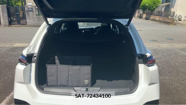 Peugeot 308 2023-11 8281946-17