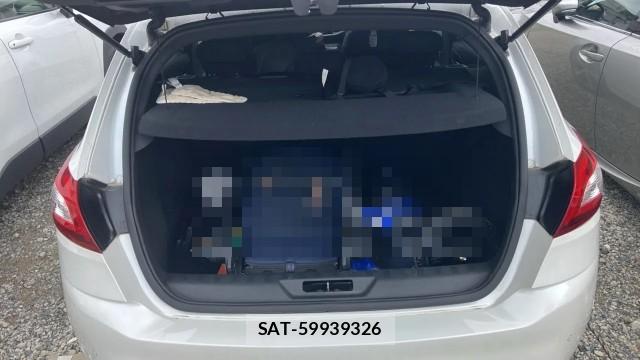 Peugeot 308 2016-06 8282292-17