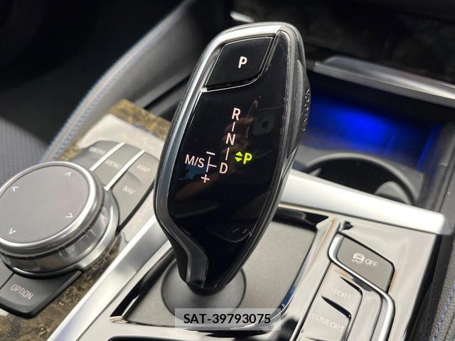 Bmw 5 SERIES 2018-12 8277321-11