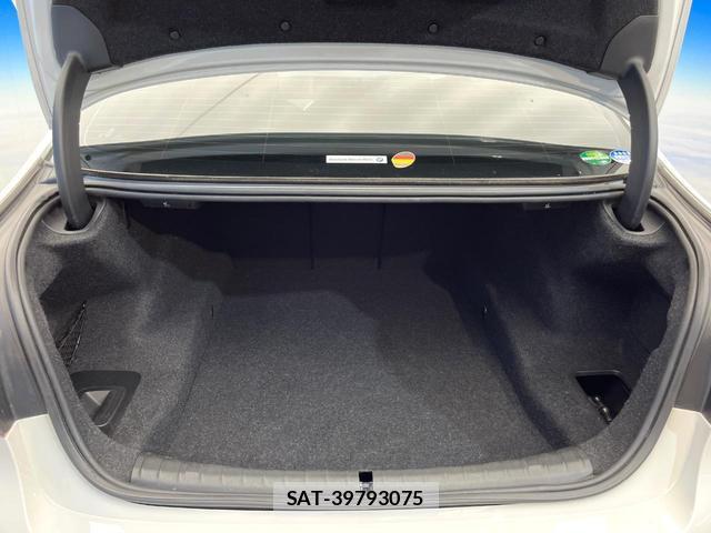 Bmw 5 SERIES 2018-12 8277321-12