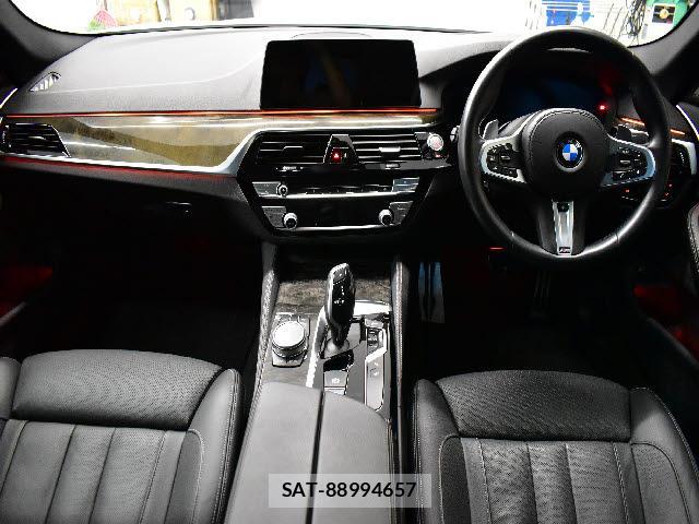 Bmw 5 SERIES 2019-06 8278704-1
