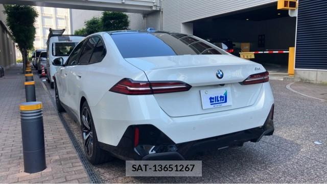 Bmw 5 SERIES 2023-11 8280577-13